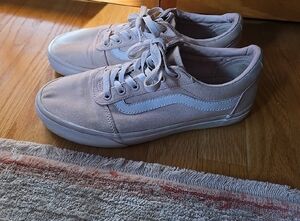 Vans Women's Shoes in Light Pink and White